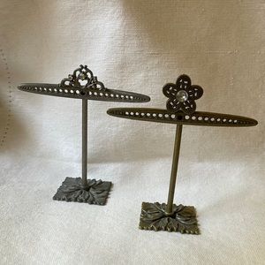 Set of two pewter and bronze color earring holders organizers